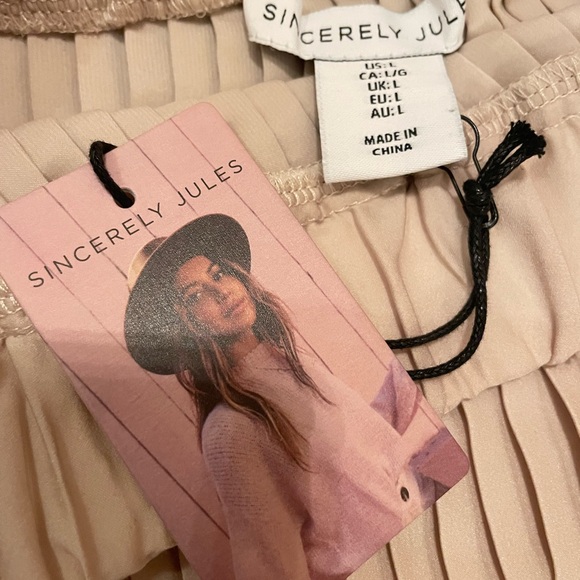 Sincerely Jules pleated skirt - Picture 4 of 9